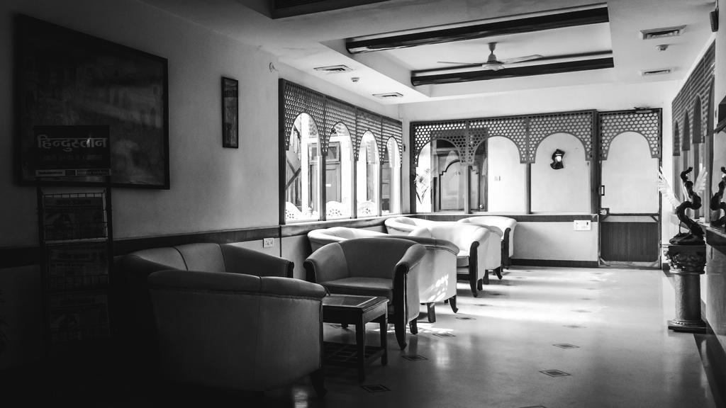 Hotel Solitaire Агра Екстериор снимка